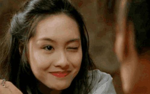 众人吃瓜朱茵黄贯中,甜蜜瞬间引网友热议