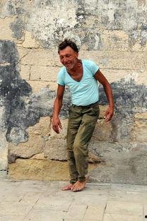 乌克兰吃瓜哥,揭秘战火中的平民生活与网络影响力